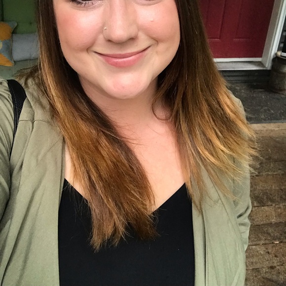 Meet your Posher, Meg - Picture 1 of 1